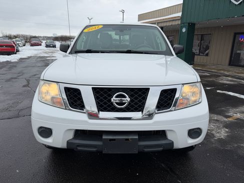 Used 2012 Nissan Frontier SV w/ SV Premium Utility Pkg image 8