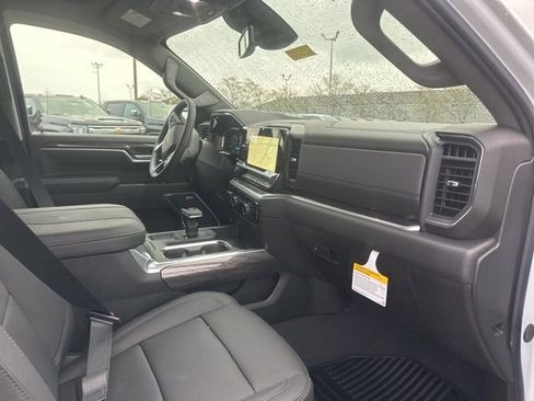 New 2026 Chevrolet Silverado 1500 LTZ w/ Z71 Off-Road Package AWD/4WD image 34