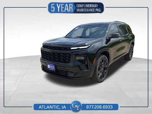 Used 2024 Chevrolet Traverse RS w/ LPO, Floor Liner Package AWD/4WD image 1