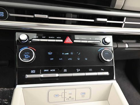 New 2026 Hyundai Santa Fe SE AWD/4WD image 19