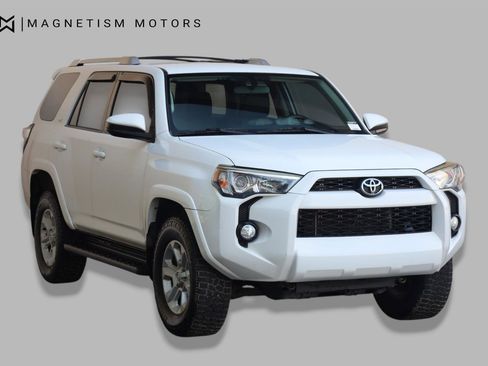 Used 2016 Toyota 4Runner SR5 AWD/4WD image 6