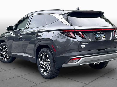 Used 2025 Hyundai Tucson Limited AWD/4WD image 13
