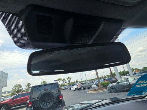 Used 2023 Ford F150 Lariat w/ Trailer Tow Package AWD/4WD image 27