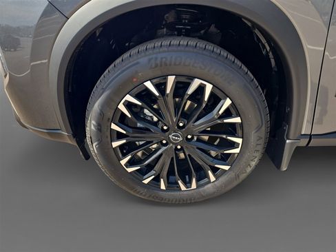 New 2026 Nissan Rogue SV AWD/4WD image 9