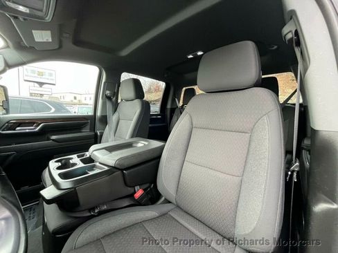 Used 2024 GMC Sierra 2500 SLE w/ SLE Value Package; image 16