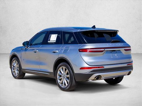 Used 2022 Lincoln Corsair AWD w/ Premium Package image 7