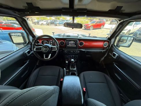 Used 2018 Jeep Wrangler Unlimited Rubicon w/ LED Lighting Group image 49