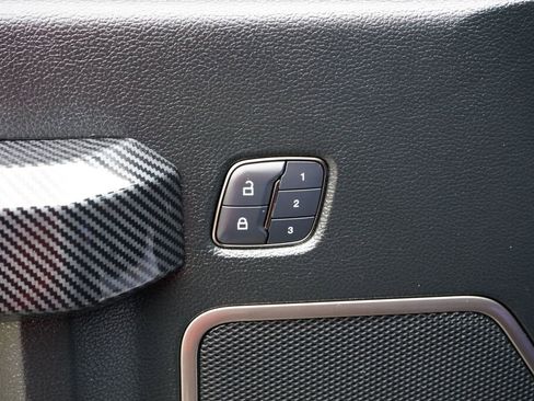 Used 2018 Ford F150 Raptor w/ Equipment Group 802A Luxury image 18