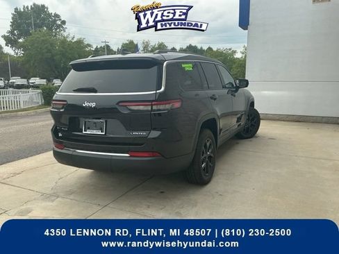 Used 2022 Jeep Grand Cherokee L Limited w/ Luxury Tech Group II AWD/4WD image 7