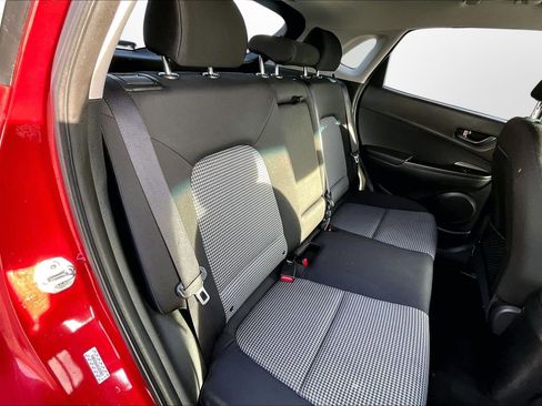 Used 2019 Hyundai Kona SEL image 16