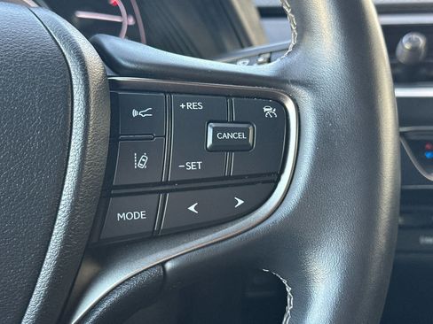 Used 2022 Lexus UX 250h w/ Accessory Package (Z2) image 27