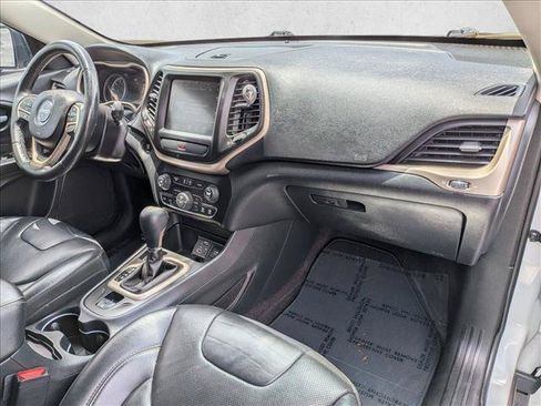 Used 2016 Jeep Cherokee Limited w/ Luxury Group FWD image 20