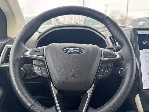 Used 2024 Ford Edge SEL image 21