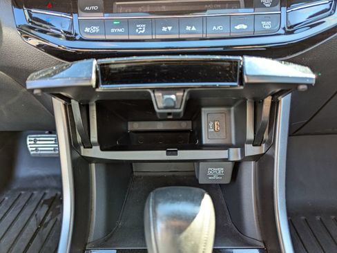 Used 2017 Honda Accord Sport Special Edition image 23
