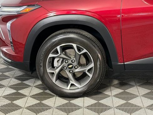 Used 2024 Chevrolet Trax LT w/ Driver Confidence Package image 12