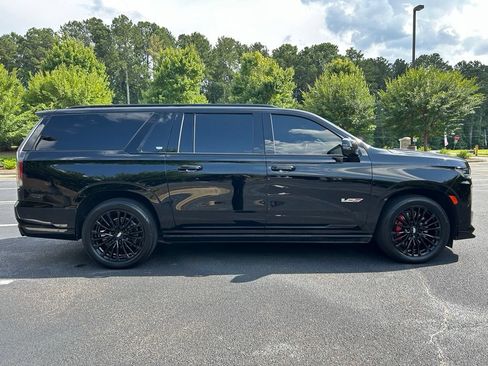 Used 2024 Cadillac Escalade ESV V w/ LPO, Floor Liner Package AWD/4WD image 26