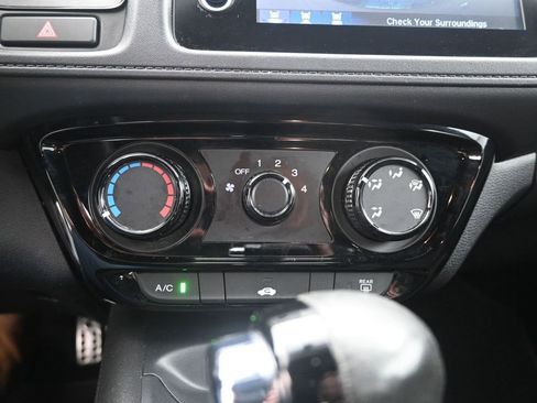 Used 2020 Honda HR-V Sport image 12