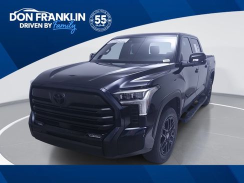 Used 2025 Toyota Tundra Limited AWD/4WD image 1