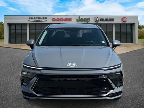 Used 2024 Hyundai Sonata SEL FWD image 9