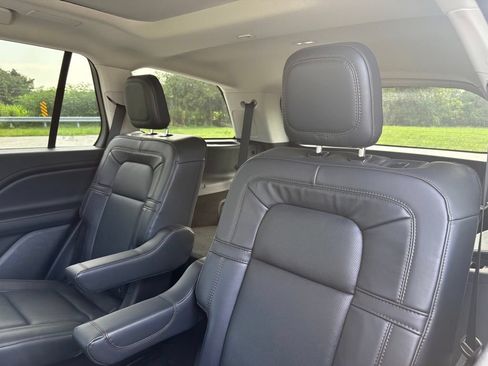 Used 2026 Lincoln Aviator Reserve w/ Luxury Package AWD/4WD image 22
