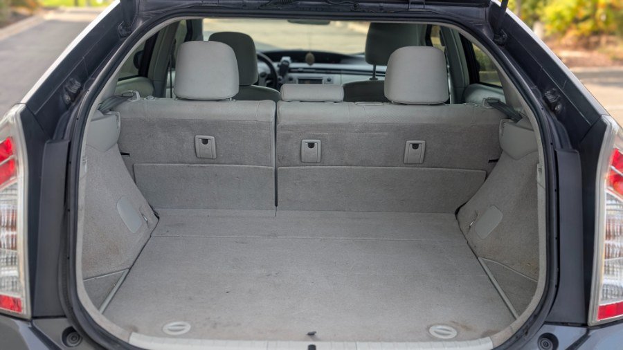 Used 2013 Toyota Prius Two FWD image 18