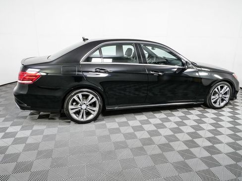 Used 2016 Mercedes-Benz E 350 4MATIC Sedan image 28