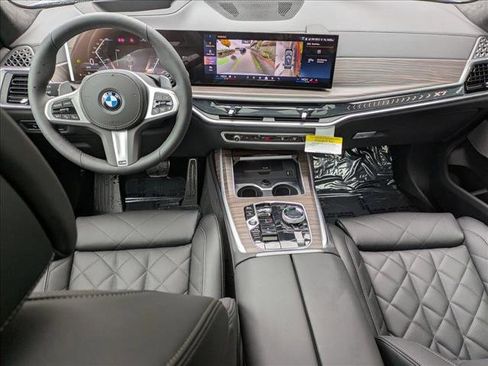 Used 2026 BMW X7 xDrive40i w/ Executive Package AWD/4WD image 16