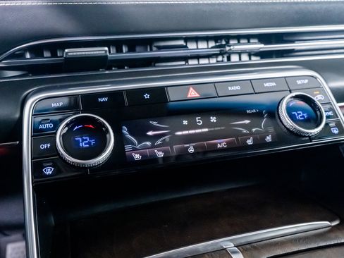 Used 2024 Genesis GV80 3.5T Advanced image 47