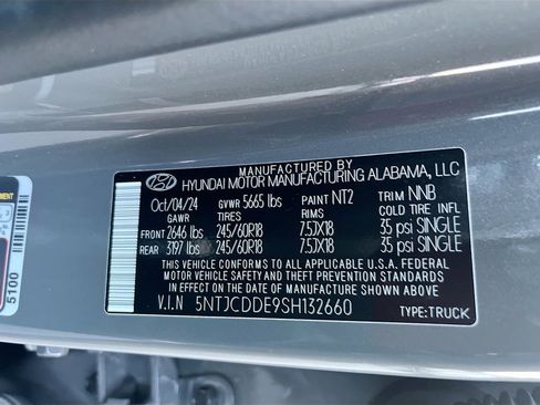 Used 2025 Hyundai Santa Cruz SEL AWD/4WD image 32