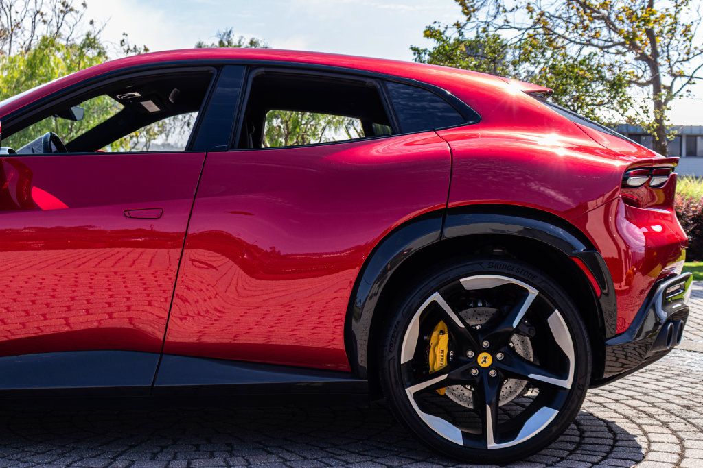Used 2023 Ferrari Purosangue AWD/4WD image 27