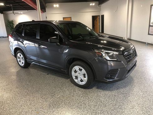 Used 2022 Subaru Forester AWD/4WD image 7