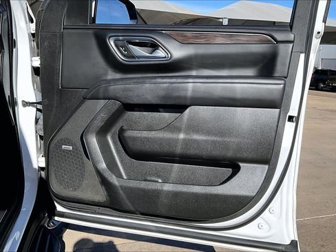 Used 2022 Chevrolet Tahoe LT w/ LT Signature Plus Package image 25