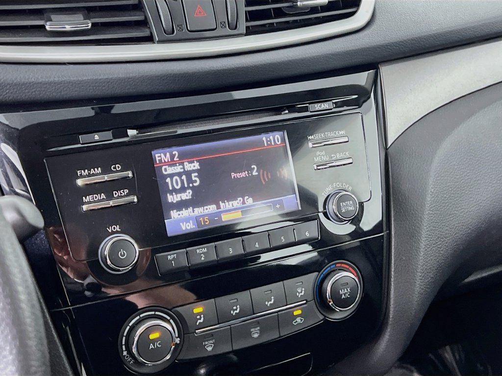 Used 2014 Nissan Rogue S AWD/4WD image 13