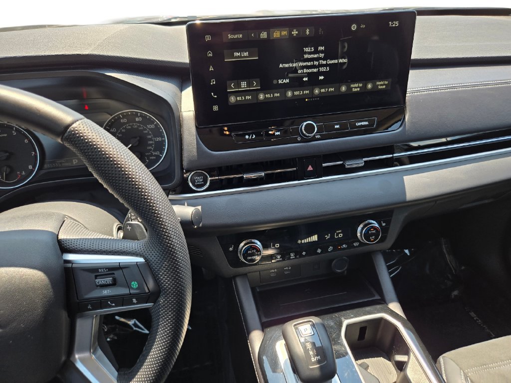 Used 2025 Mitsubishi Outlander SE AWD/4WD image 22
