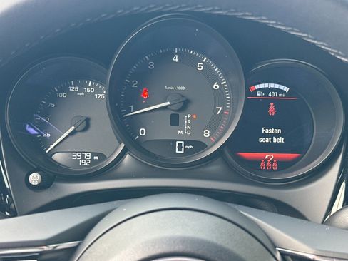 Used 2025 Porsche Macan Turbo image 24