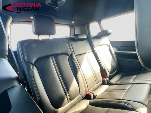 Used 2024 Jeep Wagoneer L Series II w/ Flexible Seating Group image 37