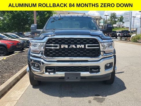 New 2024 RAM 5500 SLT w/ Quick Order Package 2YG SLT image 2