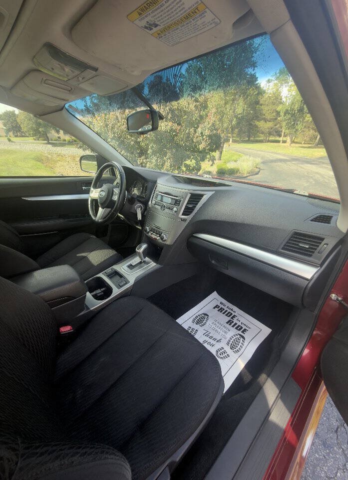 Used 2011 Subaru Legacy 2.5i Premium AWD/4WD image 6
