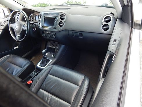 Used 2016 Volkswagen Tiguan SEL image 21