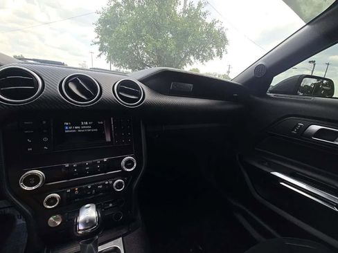 Used 2019 Ford Mustang Coupe w/ Black Accent Package RWD image 5