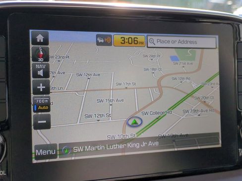 Used 2020 Hyundai Santa Fe Limited image 22