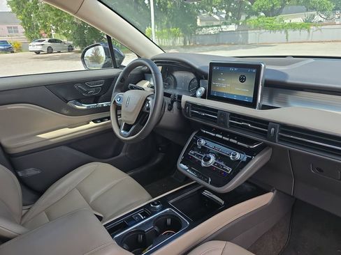 Certified 2022 Lincoln Corsair FWD image 22