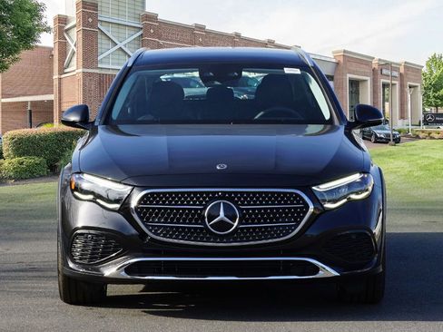 New 2026 Mercedes-Benz E 450 4MATIC All-Terrain Wagon image 2