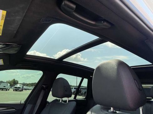 Used 2019 BMW X3 xDrive30i w/ Driving Assistance Package AWD/4WD image 17