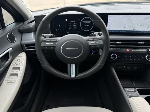 Used 2025 Hyundai Sonata SEL FWD image 15