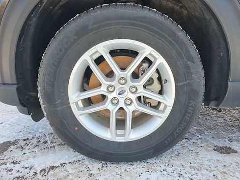 Used 2025 Ford Explorer Active image 30