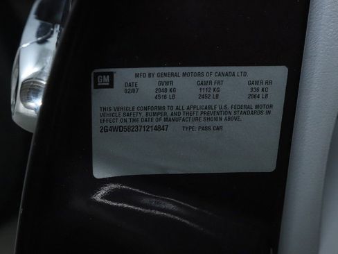 Used 2007 Buick LaCrosse CXL w/ Chromed Appearance Package image 24