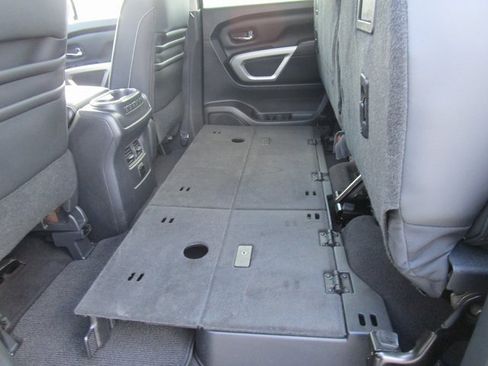 Used 2017 Nissan Titan PRO-4X image 15