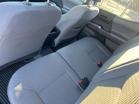 Used 2023 Toyota Tacoma TRD Sport image 17