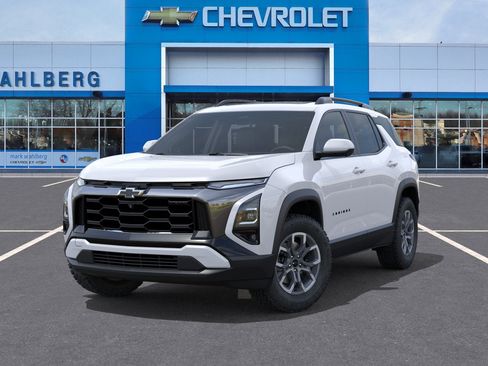 New 2026 Chevrolet Equinox ACTIV w/ Convenience Package III FWD image 30